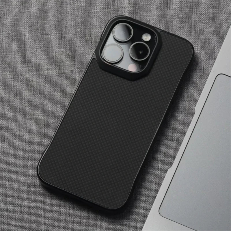 Carbonix Case